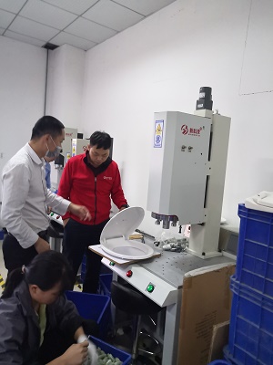 怎么處理超聲波焊接工件時表面出現(xiàn)傷痕的問題
