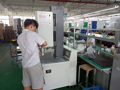正確安裝調(diào)試超聲波塑料焊接機的方法