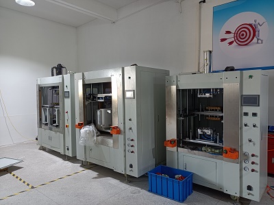 為什么說熱板機適合焊接較為大型的塑料工件