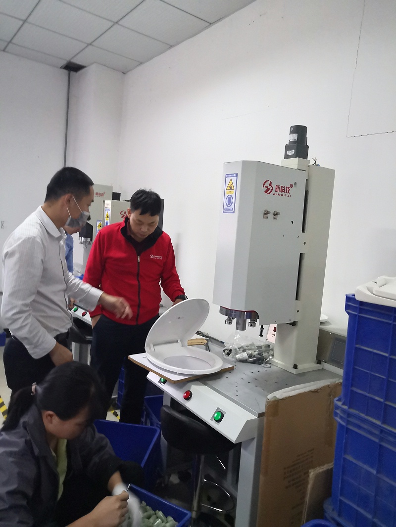 拓宇衛(wèi)浴有限公司與昕科技伺服超聲波焊接機(jī)案例