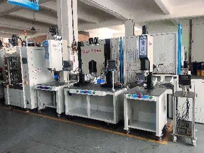 2021昕科技伺服超聲波塑料焊接設(shè)備
