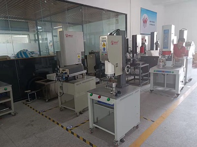 影響超聲波塑料焊接機(jī)的內(nèi)部因素是什么