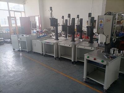 為什么廈門企業(yè)家都選擇超聲波塑焊機焊接塑料產(chǎn)品 超聲波塑料焊接機的焊接原理
